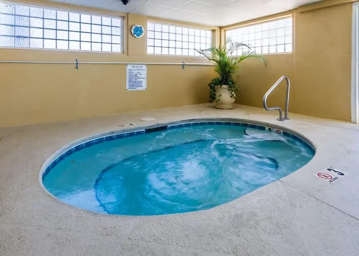 Royal Palms 508 Beachfront Escape